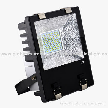 100W LED Floodlight with CE and RoHS Marks, IP65, 85-277V AC Operating Voltage